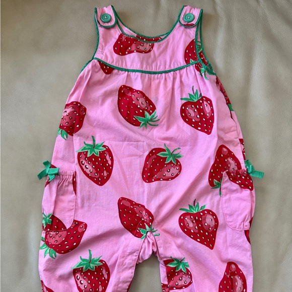 BABY BODEN strawberry romper - 12-18 Mths 
NEW - Picture 1 of 5